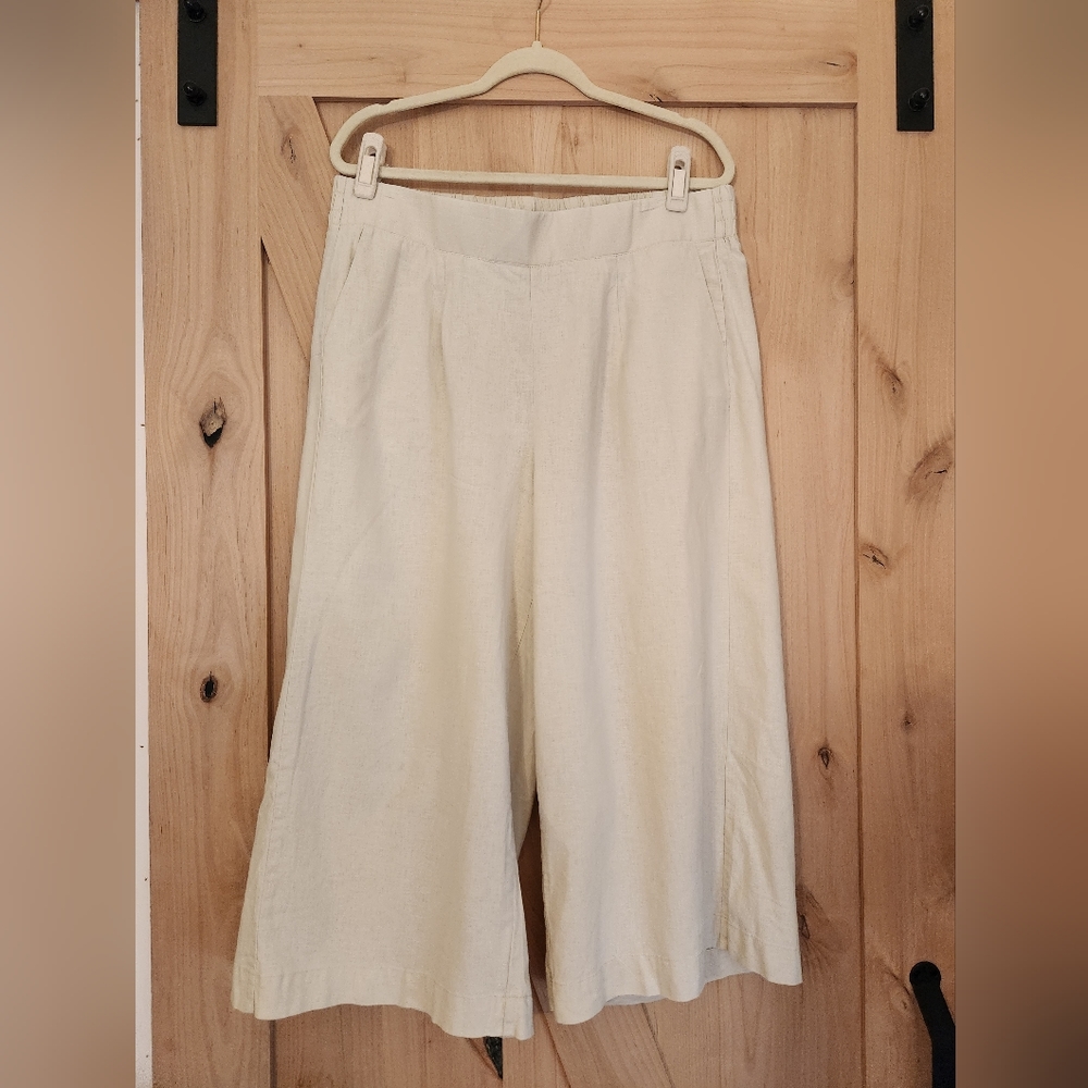 Torrid croped linen pants